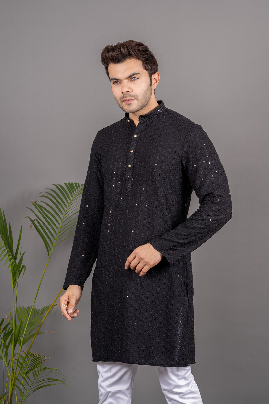 MEN'S SOLID SEQUENCE KURTA (BLACK )