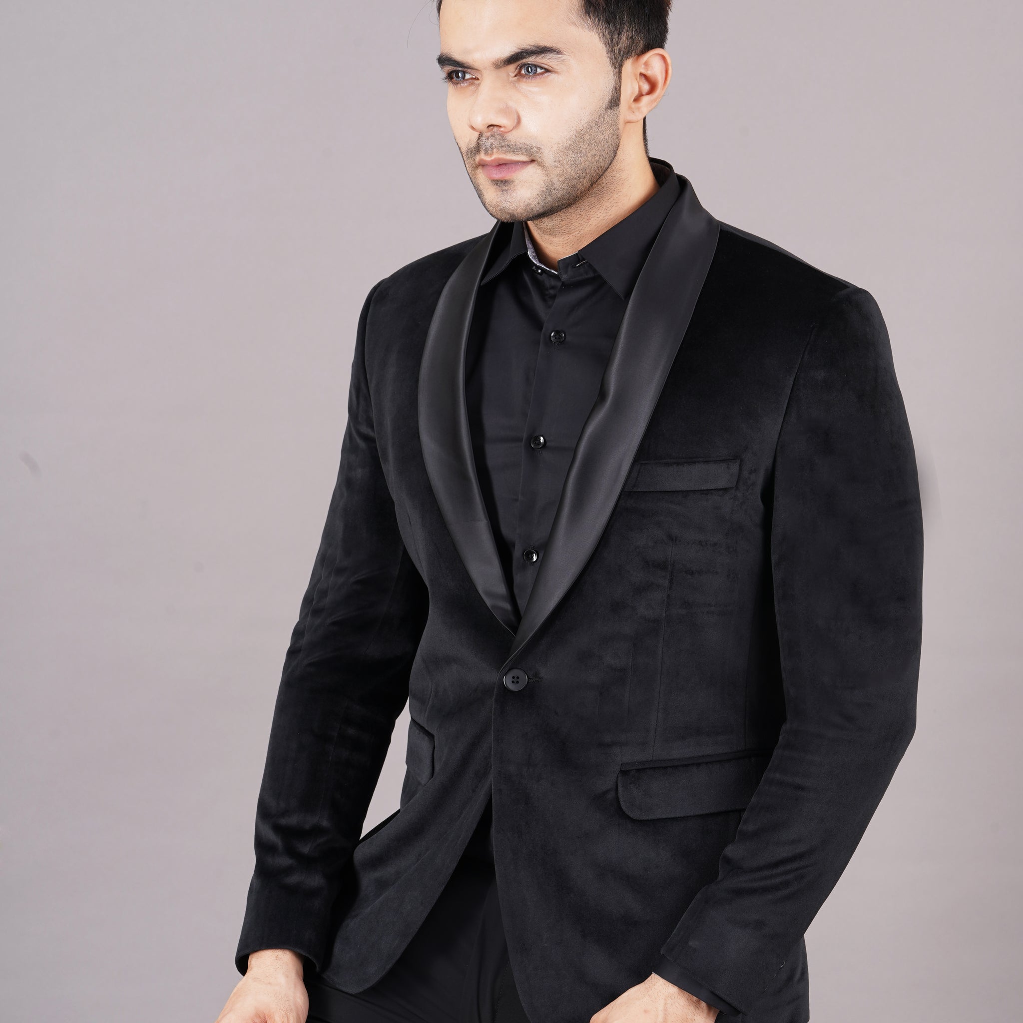 SINGLE BREASTED TUXEDO VELVET BLAZER ( BLACK )